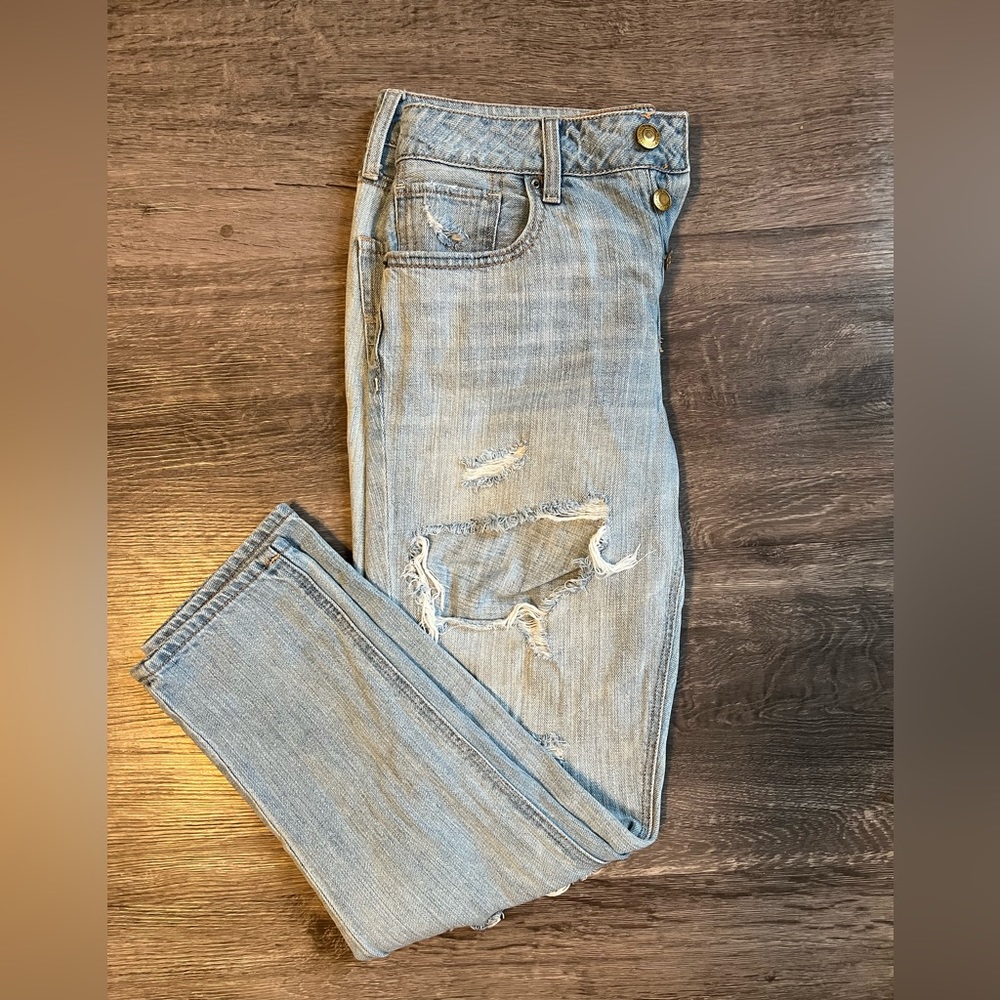 AE Tomgirl Jeans
